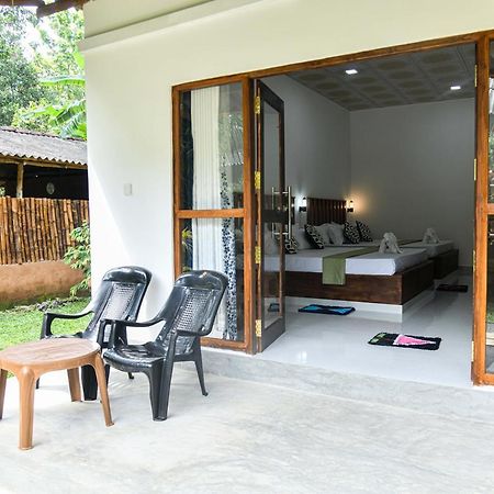 Clay House Hotel อุดาวาลาเว ภายนอก รูปภาพ