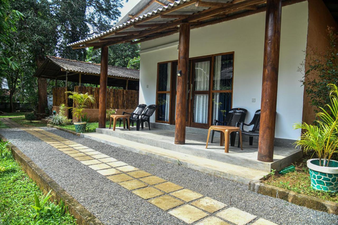 Clay House Hotel อุดาวาลาเว ภายนอก รูปภาพ